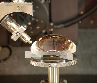 高精度非接触三次元レンズ形状測定システム LUPHOScan