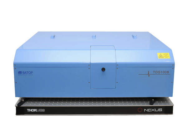 Terahertz time-domain spectrometer