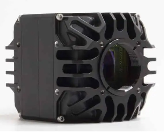 ニューイメージングテクノロジーズ社　SWIRカメラ